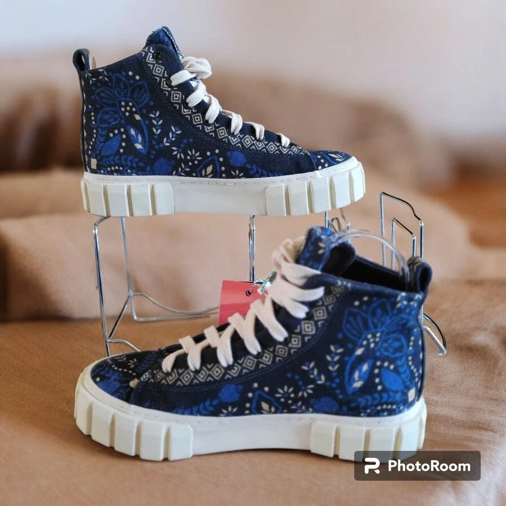 Farm Rio Black Macaw Forest Flatform Sneaker High Top Platform Shoe SZ 6.5‎